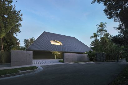 Exterior image of House of Remembrance pictured from street level