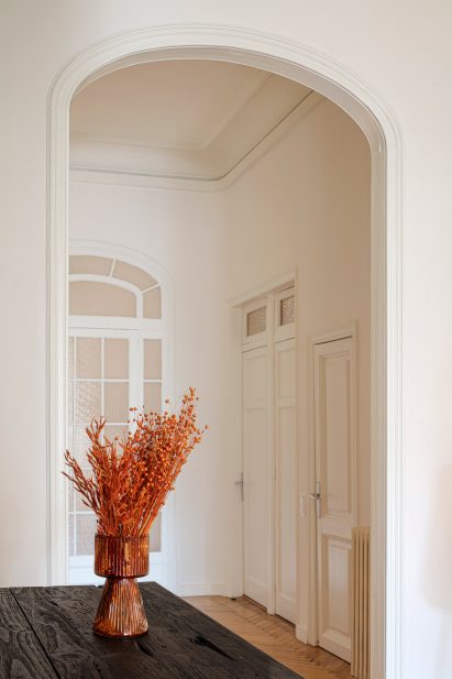 Entrance to in Passeig de Grácia apartment by Jeanne Schultz