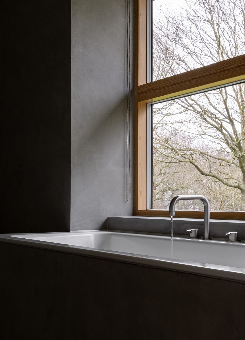 Grey bathroom