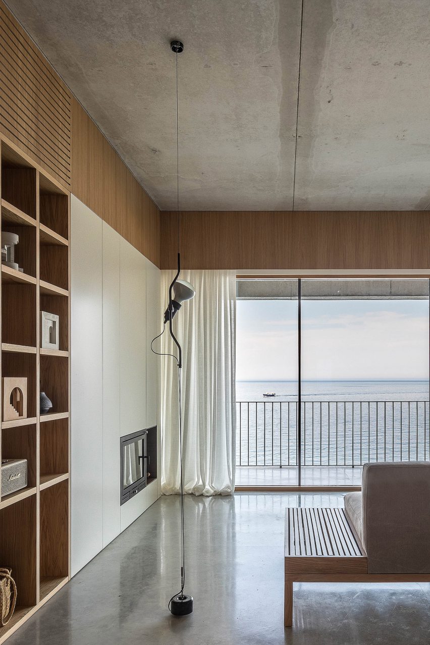 Interior of Spanish house by Marià Castelló and José Antonio Molina