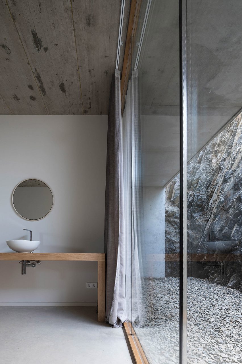 Interior of Spanish house by Marià Castelló and José Antonio Molina