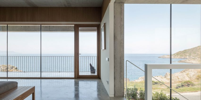 House in Spain by Marià Castelló and José Antonio Molina