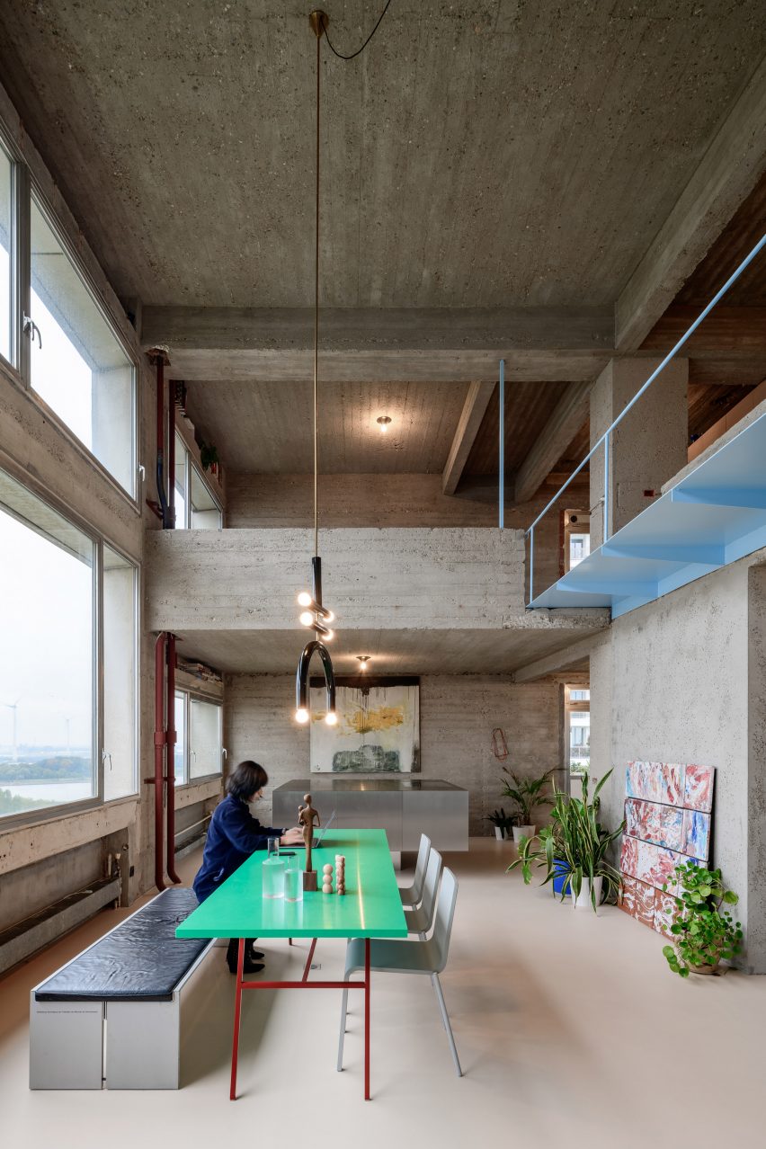 Interior of Riverside Tower apartment by Studio Okami