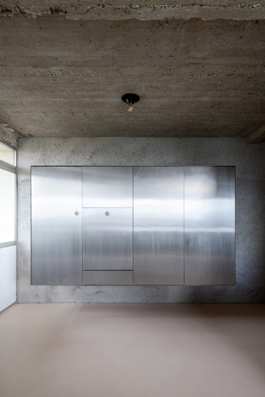 Silver kitchen cabinetry