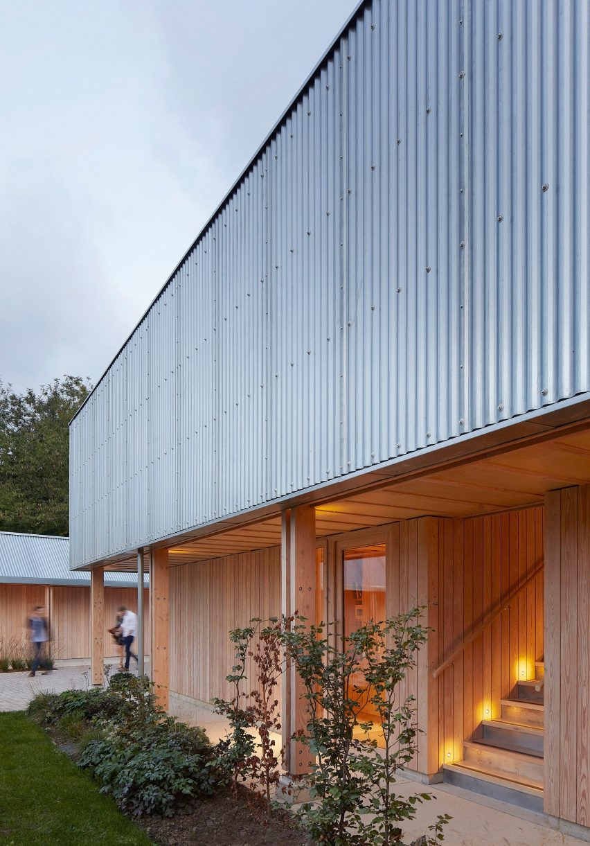 The Alice Hawthorn is a pub and guest accommodation that was designed by De Matos Ryan