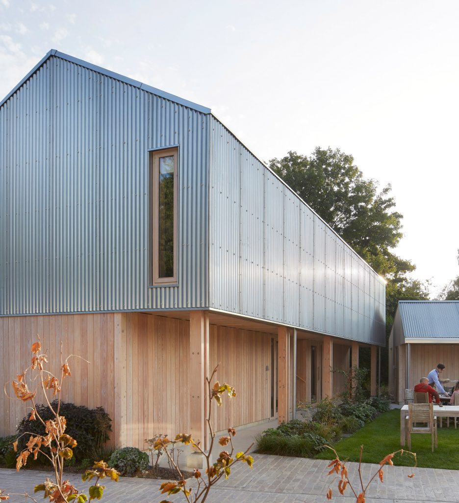The Alice Hawthorn is a pub and guest accommodation that was designed by De Matos Ryan