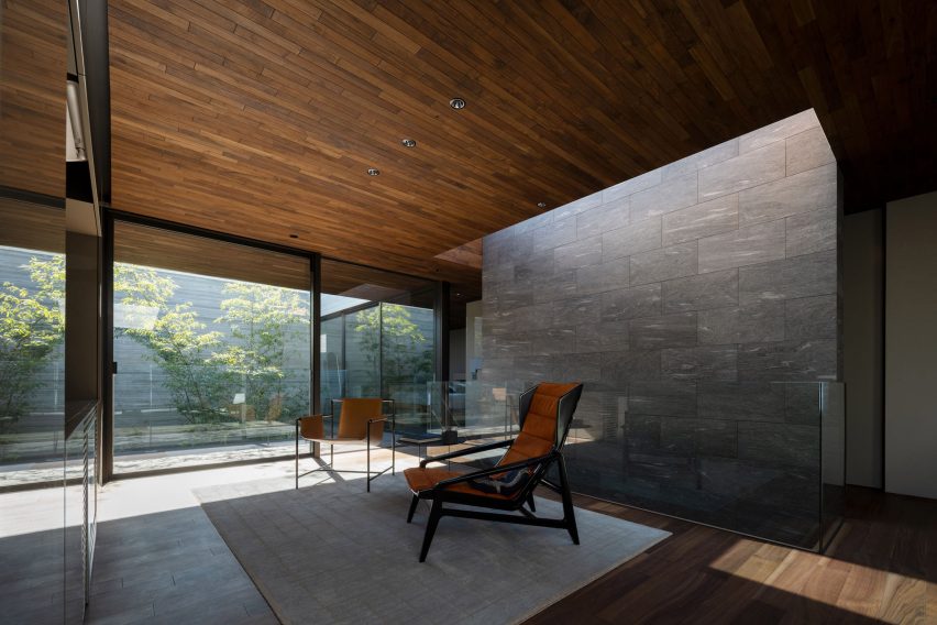 Timeless residence by Apollo Architects & Associates