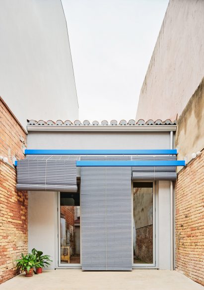 Screens covering glazed doors