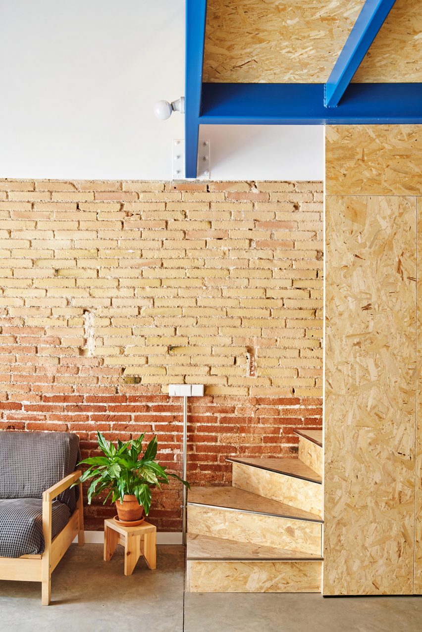 Interior of 105JON house by Vallribera Arquitectes
