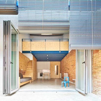 Patio doors with blinds