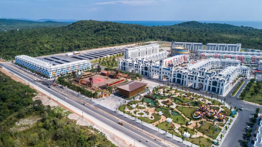 Grand World Phu Quoc is a welcome building that was designed by Vo Trong Nghia Architects