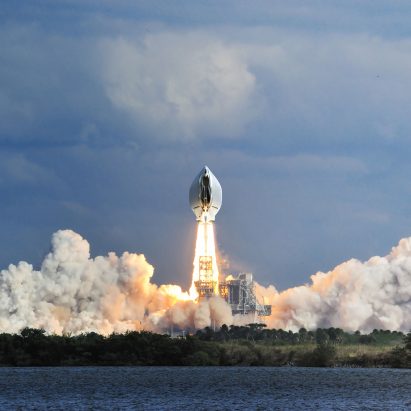 Vulva Spaceship by Wer Braucht Feminismus?
