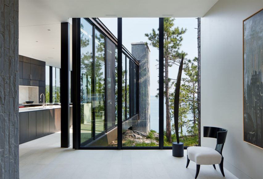 X House by Snow Kreilich