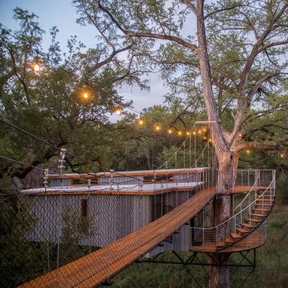 Yoki Treehouse suspension bridge