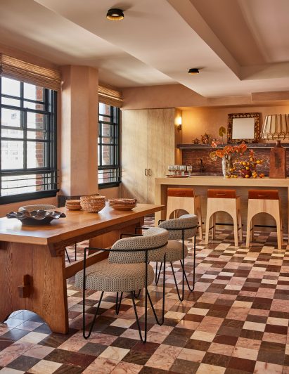 Kelly Wearstler Pool Suite Kitchen