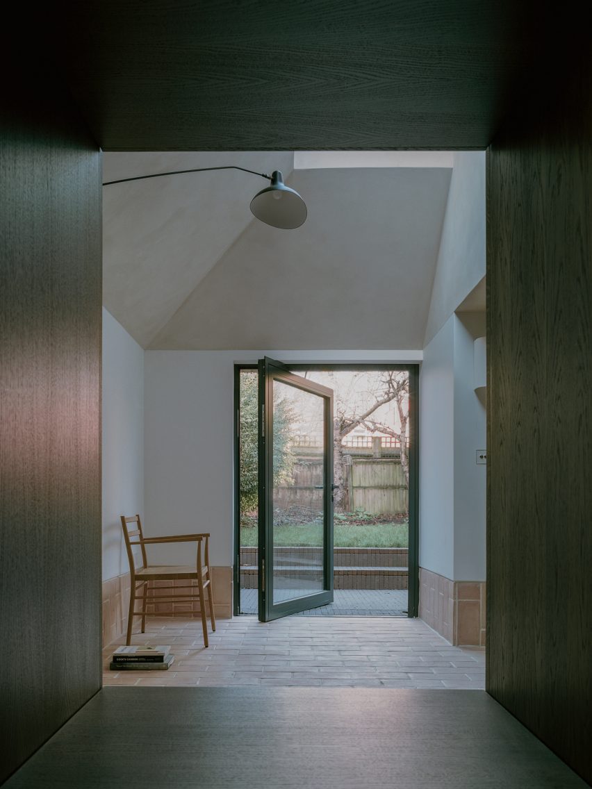 Aperture House by Studio McW features oak joinery