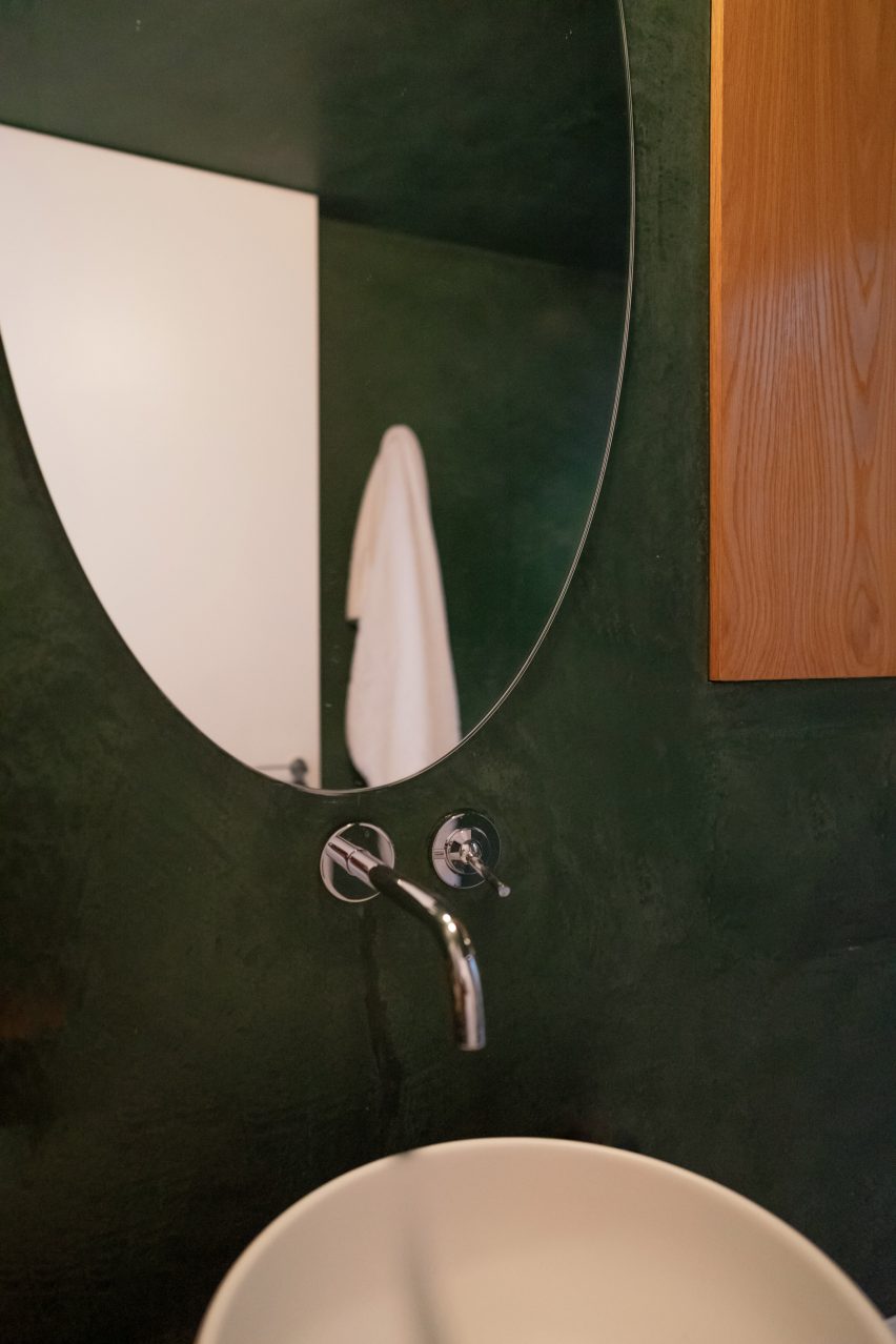 Green bathroom