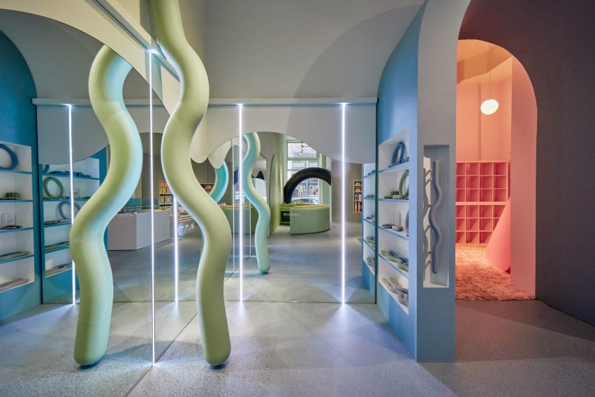 Mirrored walls and a blue archway