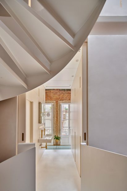 Interior of BSP20 House by Raúl Sánchez Architects