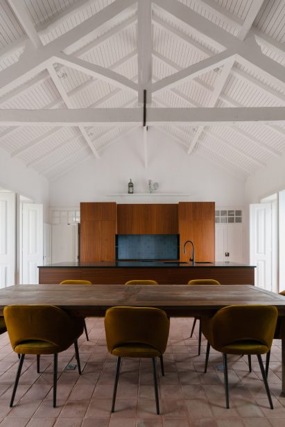 Farmhouse interior by Atelier Data