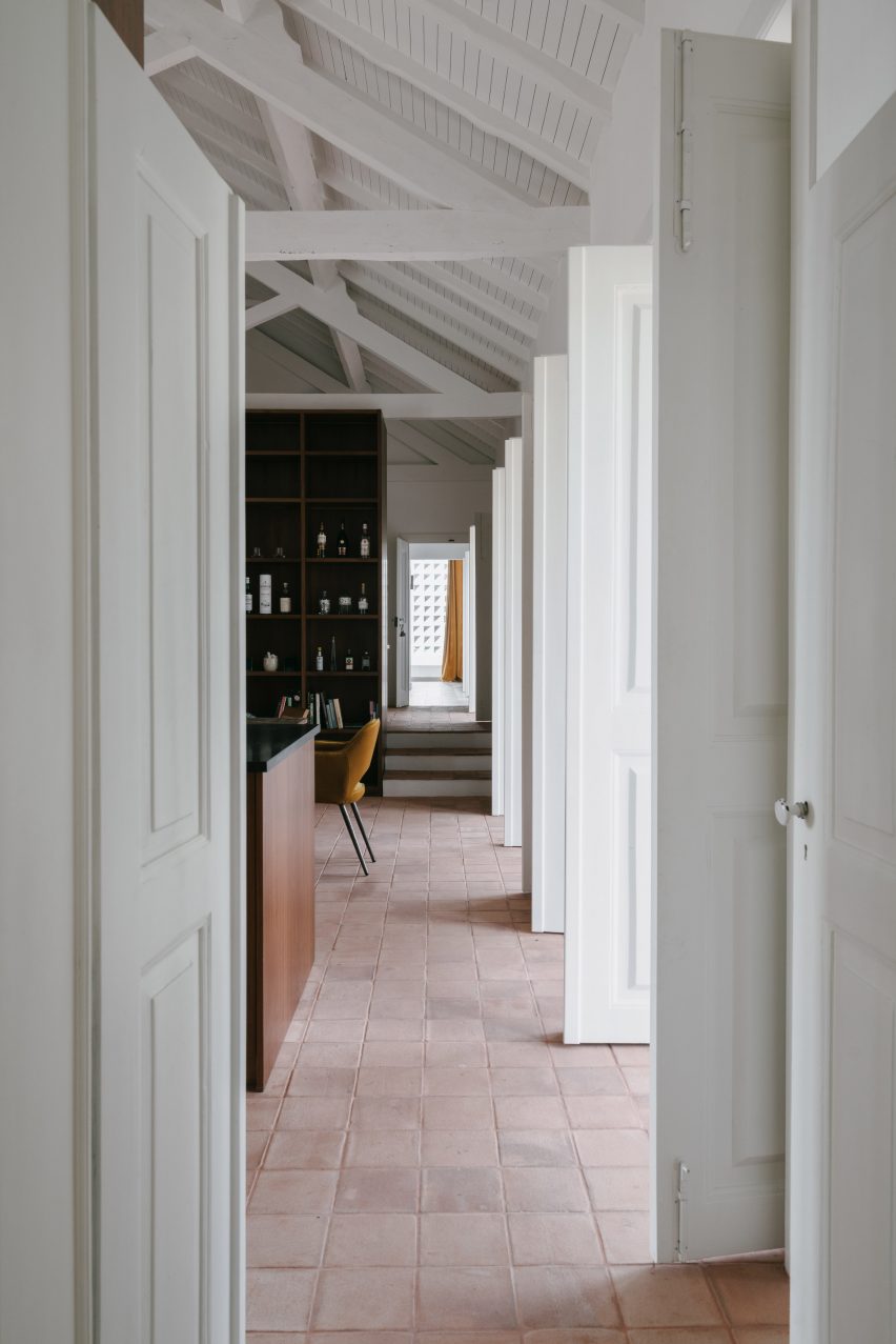 Portuguese farmhouse interior