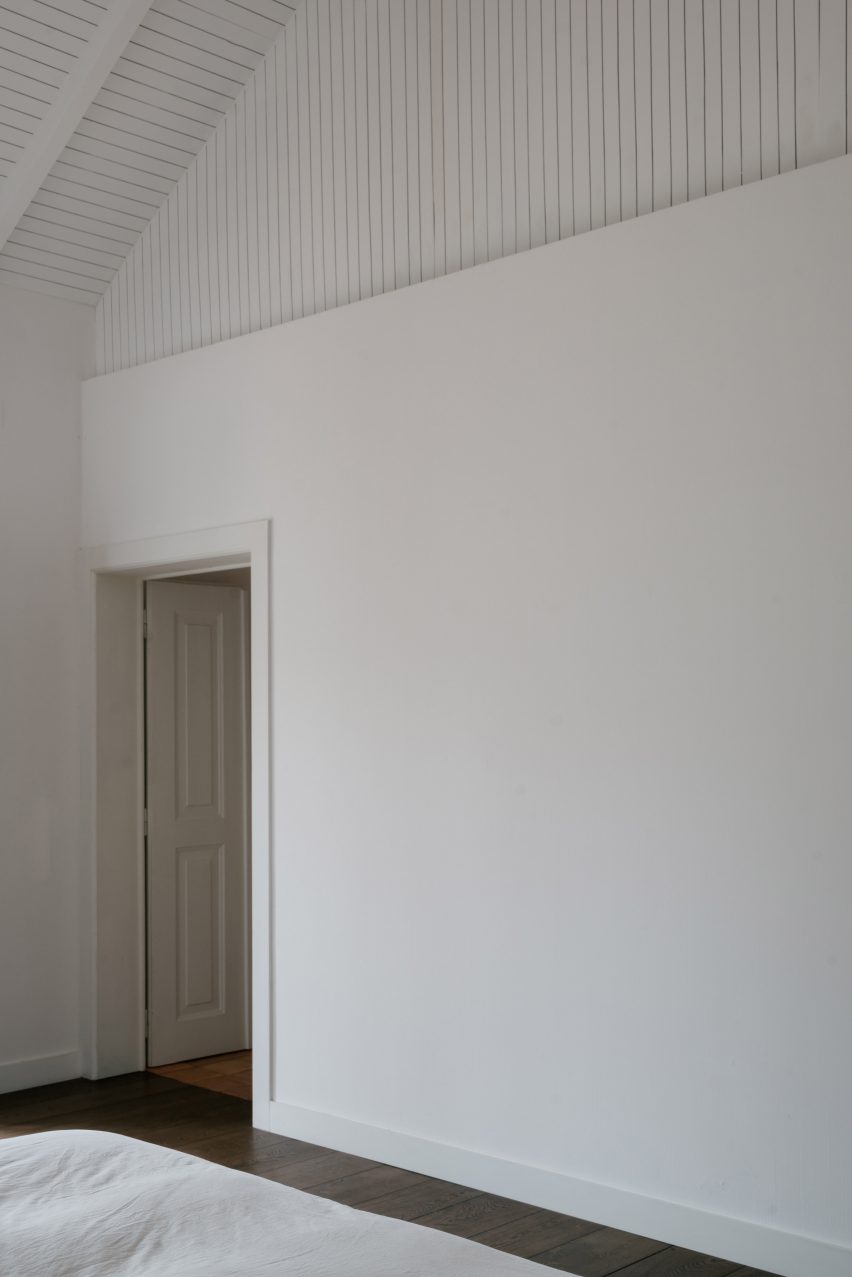 Portuguese farmhouse interior