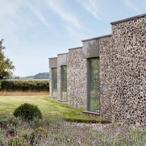 Flint and Corten home by Hudson Architects