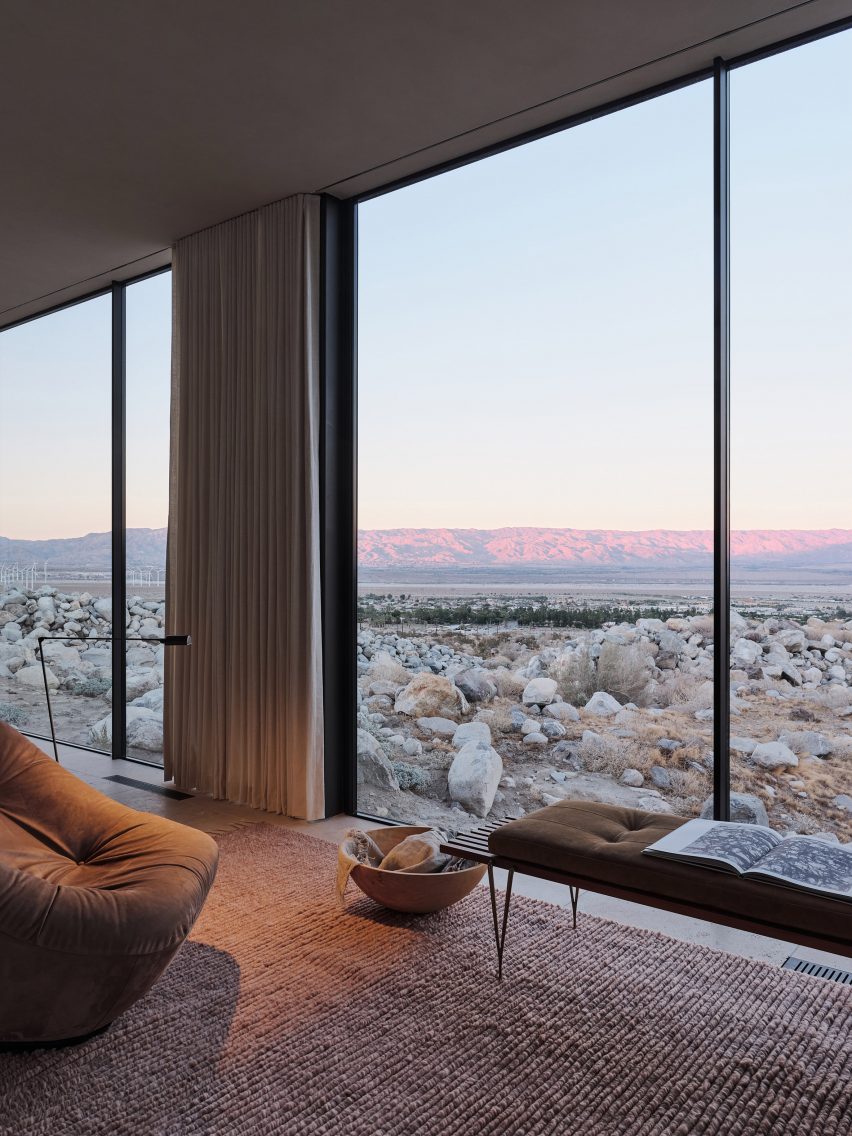 Desert Palisades house by Woods + Dangaran
