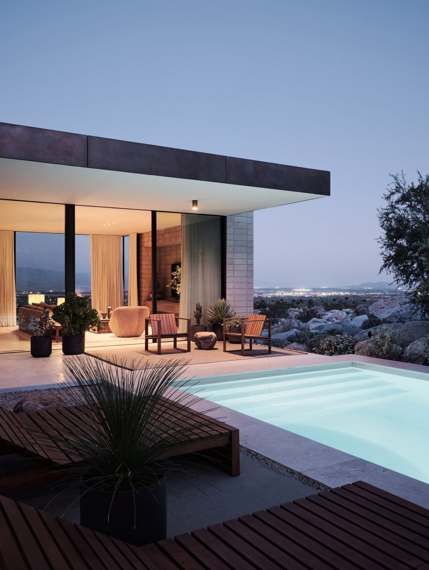 Desert Palisades house by Woods + Dangaran
