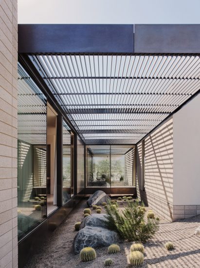 Glazed corridor