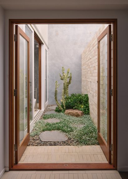 Hidden residential courtyard