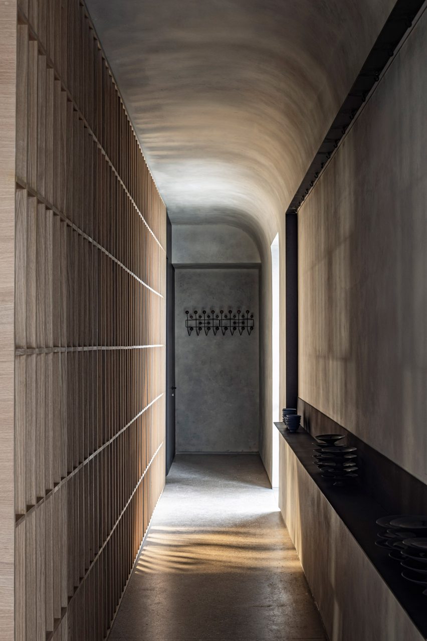 Hiba restaurant in Tel Aviv features oak and granite interior