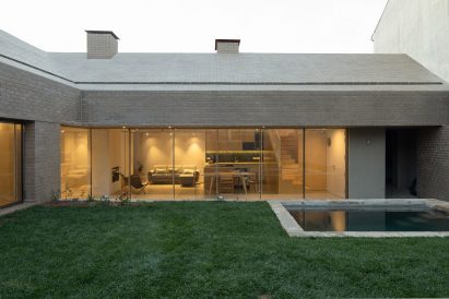 Enclosed garden in Porto