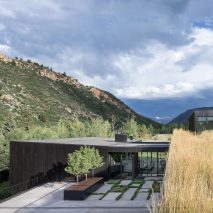Meadow House by CYY Architects
