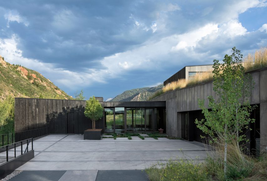 Meadow House by CYY Architects