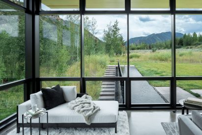 Monochrome furnishings