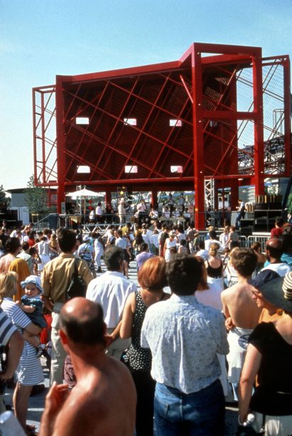 Red pavilion in Paris park