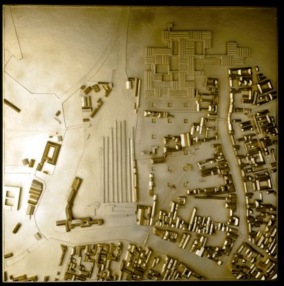 Cannaregio plaza in Venice