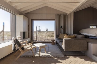 Holiday home at Dungeness by Johnson Naylor