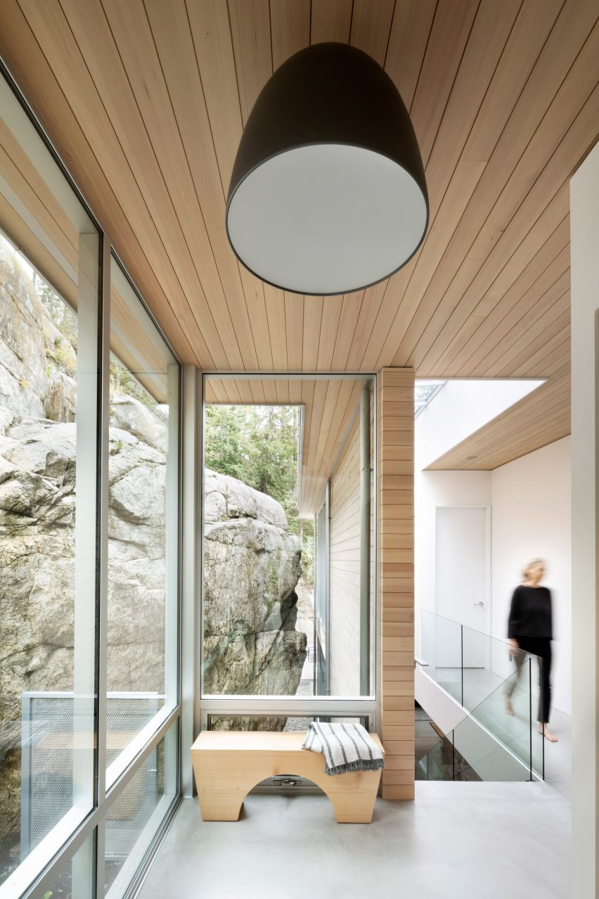 Sakinaw Lake House by WOVEN