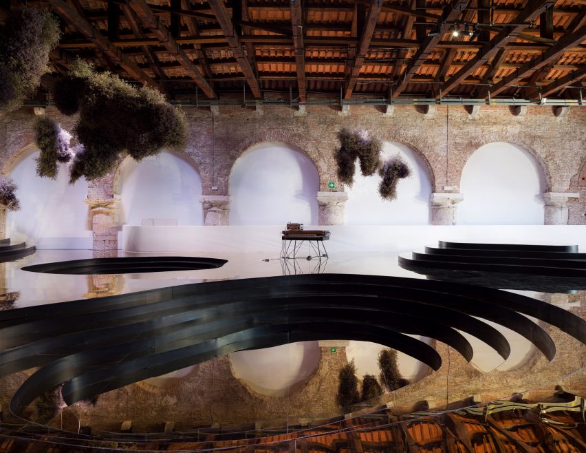 A room that resembles an Islamic garden