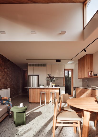 Open-plan kitchen and dining room