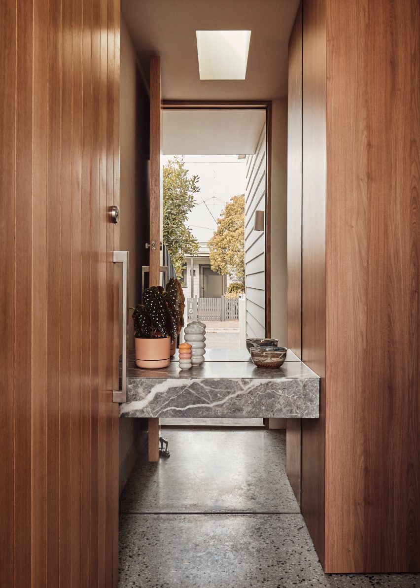 10 Fold House interior