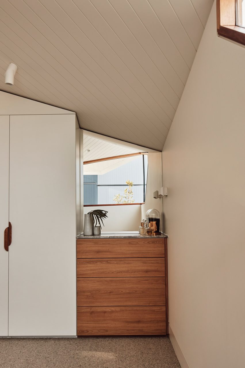 10 Fold House interior