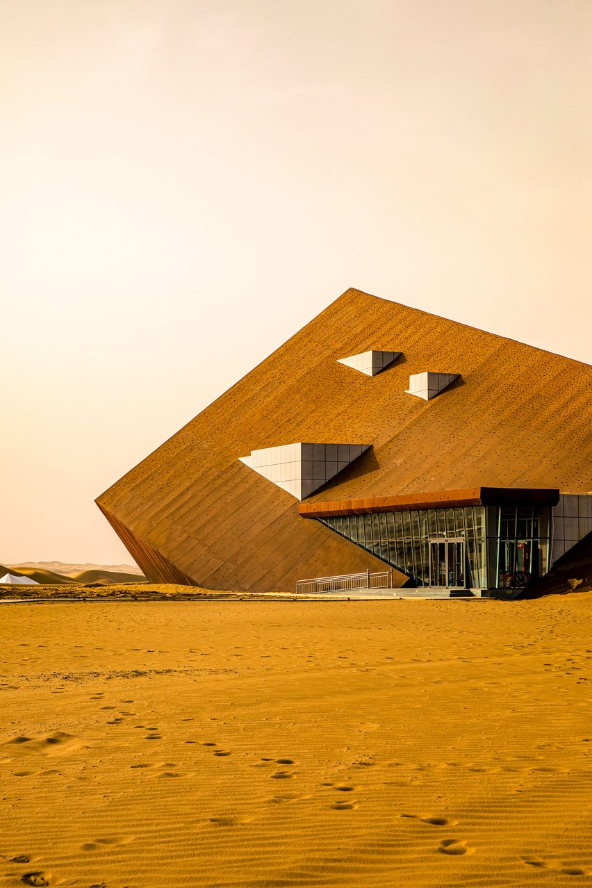 Exterior of Service Center of the Desert Galaxy Camp in China