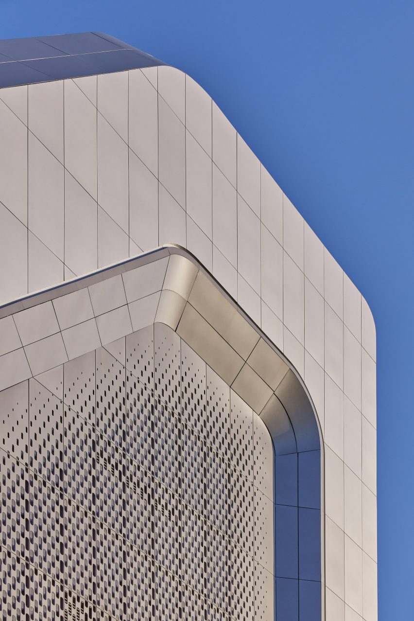 YG HQ by UNStudio was designed to look like a speaker