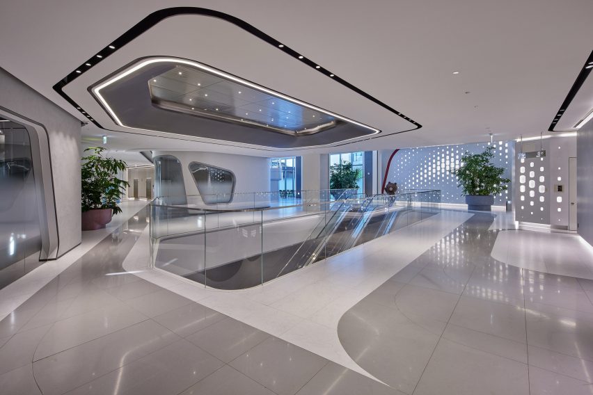 YG HQ by UNStudio was designed to look like a speaker