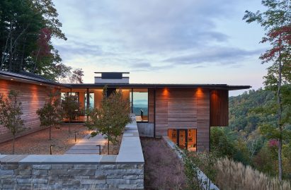 Nova Residence with entry retaining wall