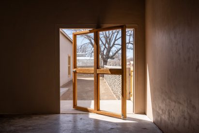 pivoting door Marfa