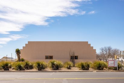 adobe facade marfa